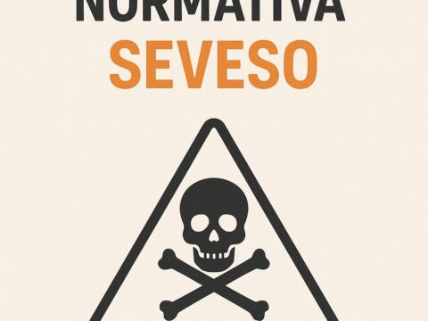 Testo grafico: "Normativa Seveso" con simbolo di teschio e ossa incrociate all’interno di un triangolo di pericolo.
